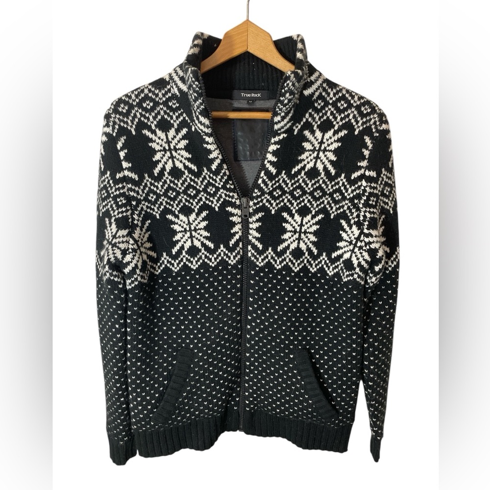 B2- Men’s Medium - True Rock - Wool Snowflake Zip Sweater